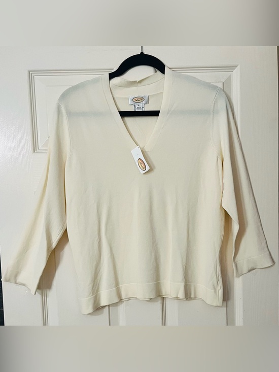 Talbots Sweaters - Talbots Classic Cream V-Neck Long Sleeve Pull On Sweater NWT